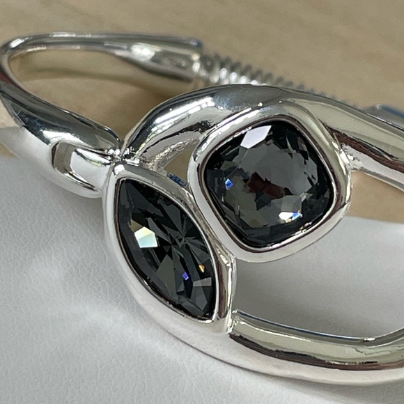 UNO de 50 Bracelet •TOGETHER •Size M -•Silver with Swarovski Crystals - Picture 7 of 15